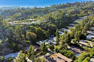 1049 Loma Vista Dr, Beverly Hills, CA 90210 - Photo 65