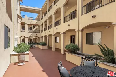 5037 Rosewood Ave #101, Los Angeles, CA 90004 - Photo 25