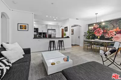 5037 Rosewood Ave #101, Los Angeles, CA 90004 - Photo 7