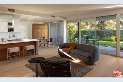 16045 Royal Mount Dr, Encino, CA 91436 - Photo 7