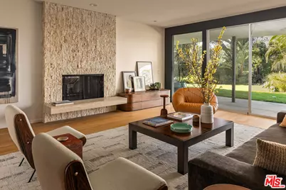 16045 Royal Mount Dr, Encino, CA 91436 - Photo 13