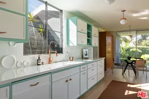 16045 Royal Mt Dr, Encino, CA 91436 - Photo 19