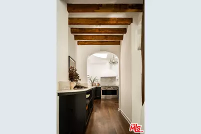 742 N Sycamore Ave, Los Angeles, CA 90038 - Photo 27