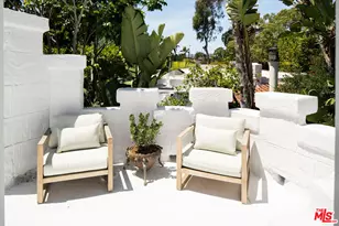 742 N Sycamore Ave, Los Angeles, CA 90038 - Photo 55