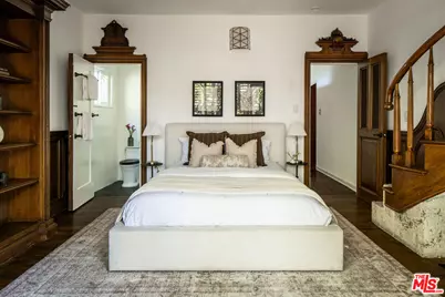 742 N Sycamore Ave, Los Angeles, CA 90038 - Photo 37