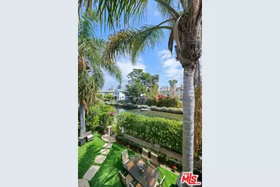 3000 Grand Canal, Venice, CA 90291 - Photo 3