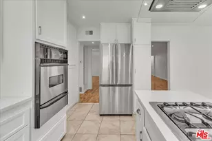 15457 Moorpark St, Sherman Oaks, CA 91403 - Photo 17