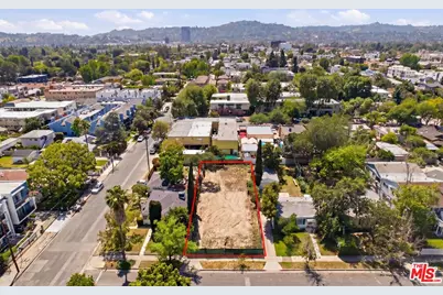 10808 Hartsook St, North Hollywood, CA 91601 - Photo 1