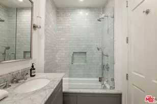1460 N Doheny Dr, Los Angeles, CA 90069 - Photo 15