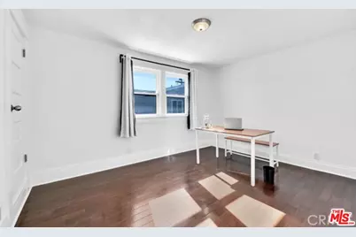 119 S Hobart Blvd, Los Angeles, CA 90004 - Photo 33