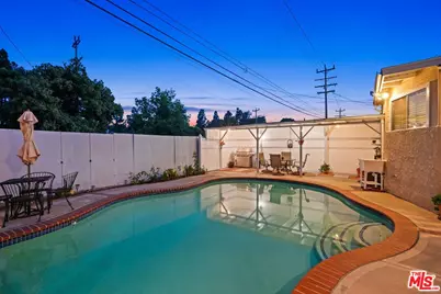 924 E Glenoaks Blvd, Glendale, CA 91207 - Photo 49