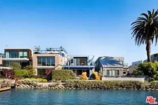 230 Carroll Canal, Venice, CA 90291 - Photo 1