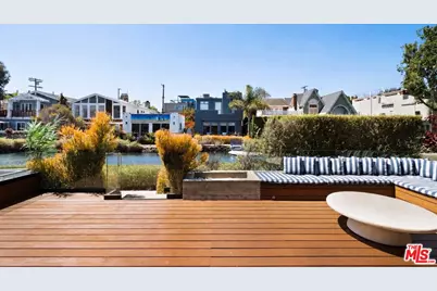 230 Carroll Canal, Venice, CA 90291 - Photo 29