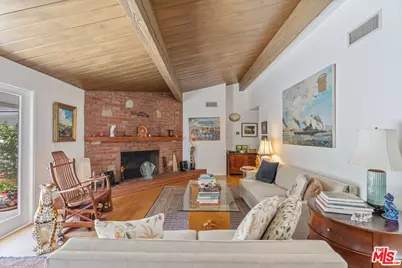 913 Chattanooga Ave, Pacific Palisades, CA 90272 - Photo 3
