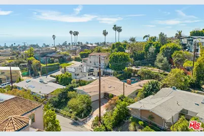913 Chattanooga Ave, Pacific Palisades, CA 90272 - Photo 25