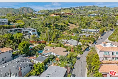 913 Chattanooga Ave, Pacific Palisades, CA 90272 - Photo 27