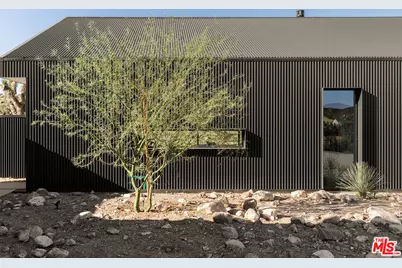 5047 Brisbane Ave, Yucca Valley, CA 92284 - Photo 9