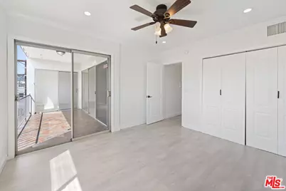423 S Rexford Dr #303, Beverly Hills, CA 90212 - Photo 37