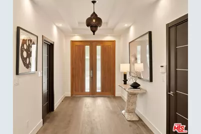 3238 Canyon Lake Dr, Los Angeles, CA 90068 - Photo 5