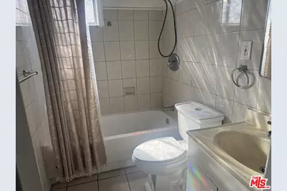 4207 S Centinela Ave, Los Angeles, CA 90066 - Photo 9