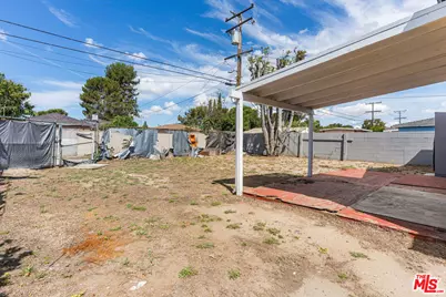 15321 S Frailey Ave, Compton, CA 90221 - Photo 11