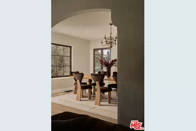6255 Del Valle Dr, Los Angeles, CA 90048 - Photo 9