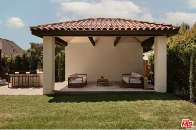 6255 Del Valle Dr, Los Angeles, CA 90048 - Photo 21