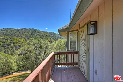 267 Davos Ct, Crestline, CA 92325 - Photo 3