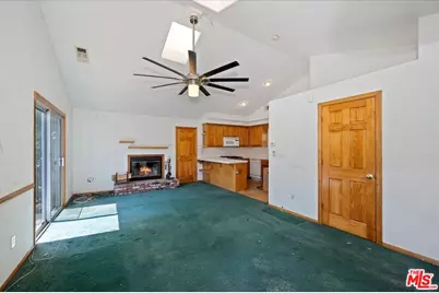 267 Davos Ct, Crestline, CA 92325 - Photo 5