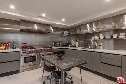 2571 Wallingford Dr, Beverly Hills, CA 90210 - Photo 31