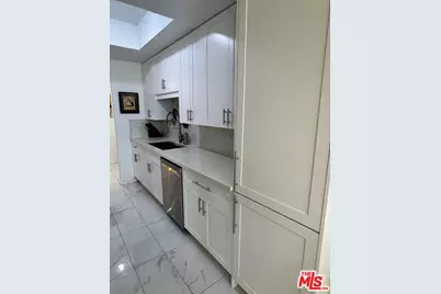 1002 S Burnside Ave #204, Los Angeles, CA 90019 - Photo 7