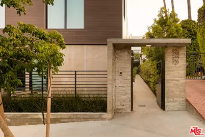923 N Hilldale Ave, West Hollywood, CA 90069 - Photo 43