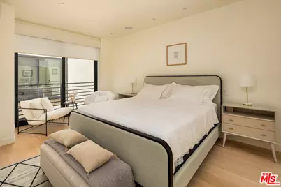 923 N Hilldale Ave, West Hollywood, CA 90069 - Photo 27