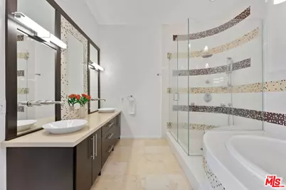 625 Huntley Dr #4, West Hollywood, CA 90069 - Photo 15