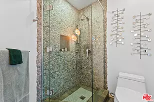 625 Huntley Dr, West Hollywood, CA 90069 - Photo 19