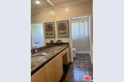 414 N Las Palmas Ave, Los Angeles, CA 90004 - Photo 17