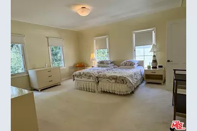 414 N Las Palmas Ave, Los Angeles, CA 90004 - Photo 33