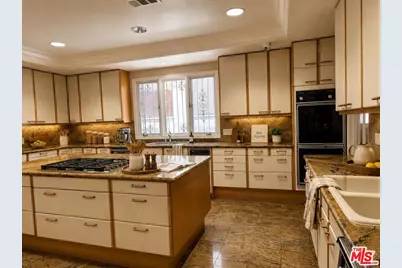 414 N Las Palmas Ave, Los Angeles, CA 90004 - Photo 15