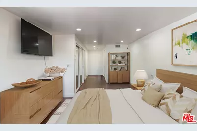 523 Oleander Dr, Los Angeles, CA 90042 - Photo 15