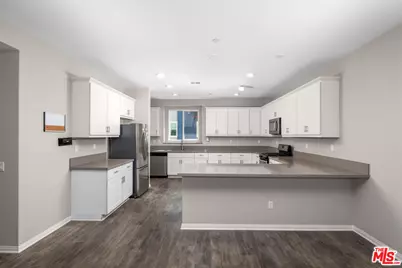 757 Daniel Freeman Cir, Inglewood, CA 90301 - Photo 5