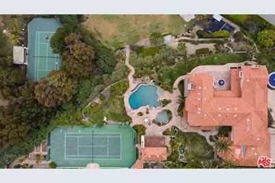 7160 Dume Dr, Malibu, CA 90265 - Photo 49