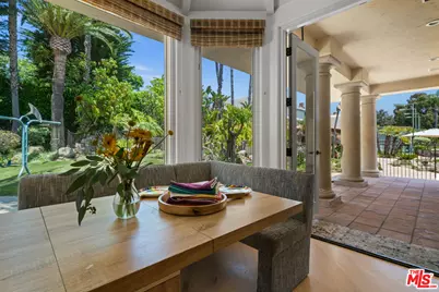 7160 Dume Dr, Malibu, CA 90265 - Photo 39