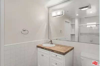 10616 Kinnard Ave #101, Los Angeles, CA 90024 - Photo 13