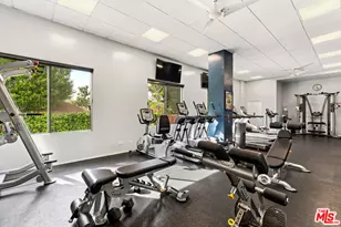 10501 Wilshire Blvd, Los Angeles, CA 90024 - Photo 17