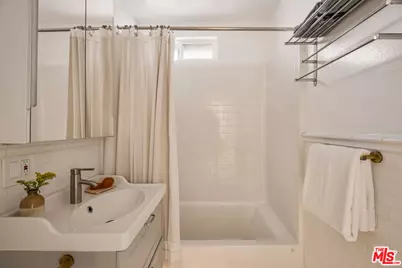 207 S Aviation Blvd, Manhattan Beach, CA 90266 - Photo 19