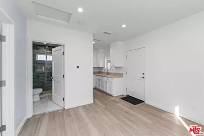 23032 Mobile St, West Hills, CA 91307 - Photo 29