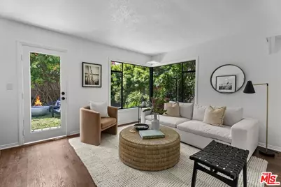 7321 Westlawn Ave, Los Angeles, CA 90045 - Photo 9