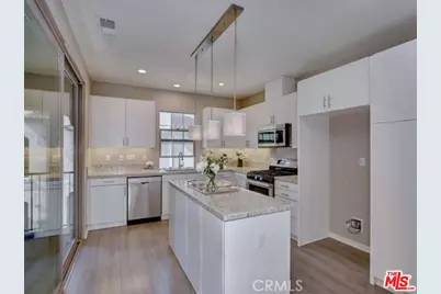111 Tallowood, Irvine, CA 92620 - Photo 15