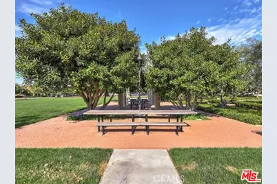 111 Tallowood, Irvine, CA 92620 - Photo 57