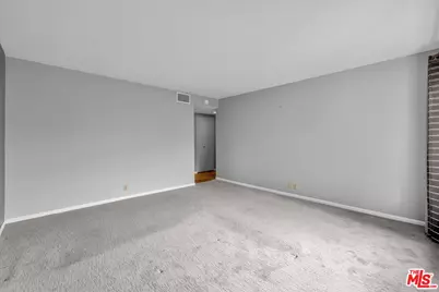 325 E Via Escuela #322, Palm Springs, CA 92262 - Photo 27
